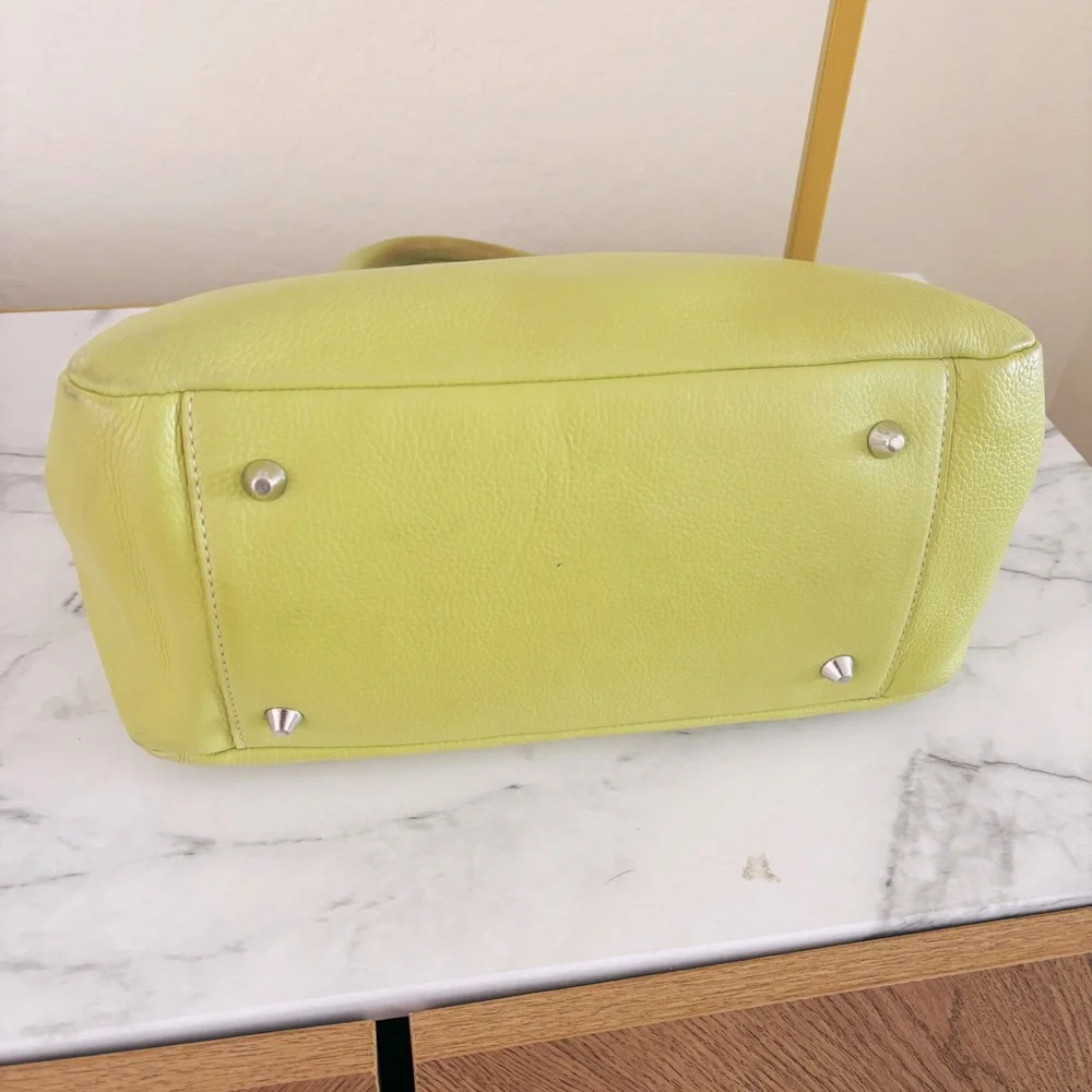 Tod’s Authentic Lime Green Leather Tote Handbag Bag Silver Hardware Women’s Rare